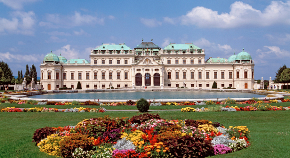 Schloss Schönbrunn im Sommer